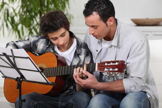 آموزش گیتار آوادیس