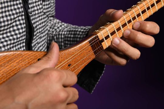 آموزش سه تار در آوادیس